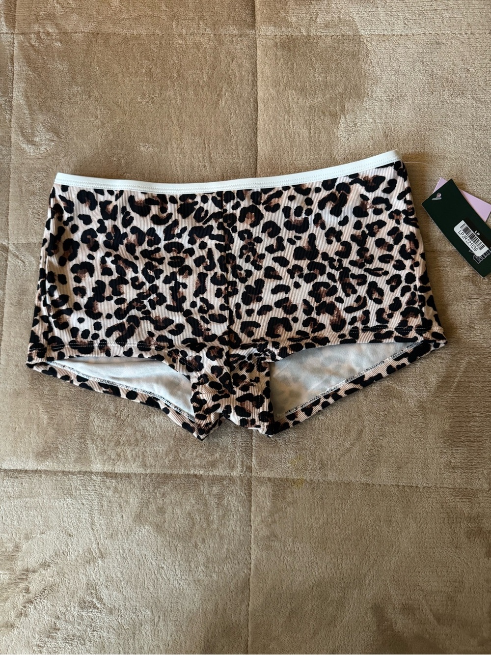 Women’s Leopard Print Boyshorts - Beige/Black M 8/10